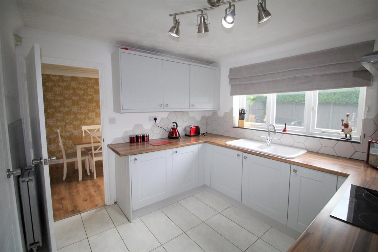 Doncaster - Warmsworth - Great Customer Feedback - 3 Bed Detached House - Private Garden & Parking Plus Garage - Quiet Cul De Sac Location - Dog Friendly - Fast Wifi - Close To Motorway Access Exteriör bild